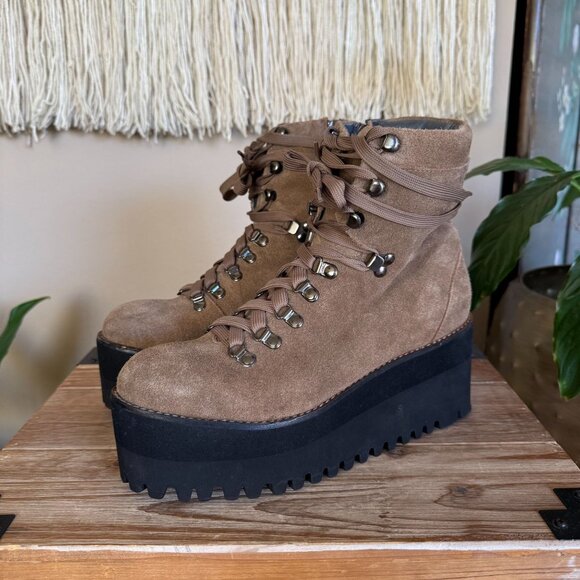 Jeffrey Campbell Tan Genuine Suede Leather Hiking Lug Sole Platform Wedge Boots - Picture 1 of 14